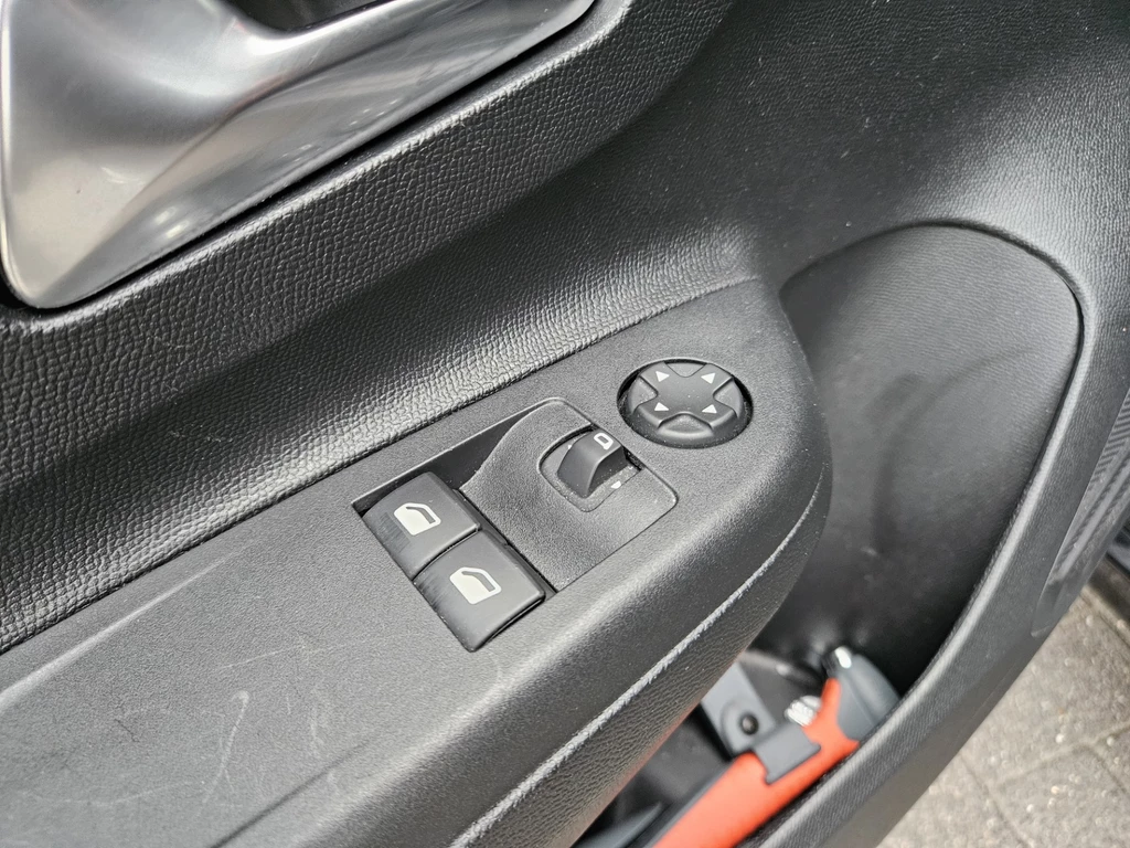 Opel Corsa – foto 15