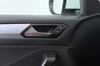 Volkswagen T-Roc – thumbnail 38