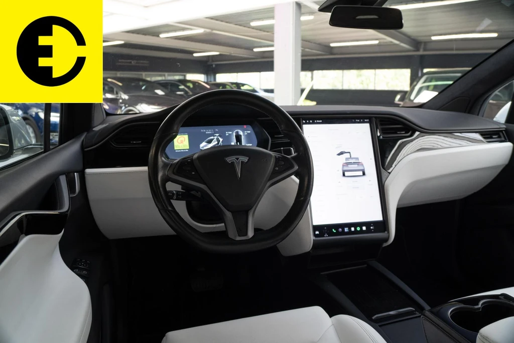 Tesla Model X – foto 25
