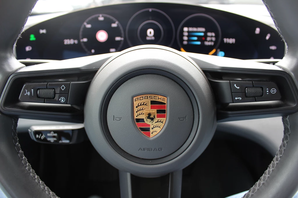 Porsche Taycan – foto 32