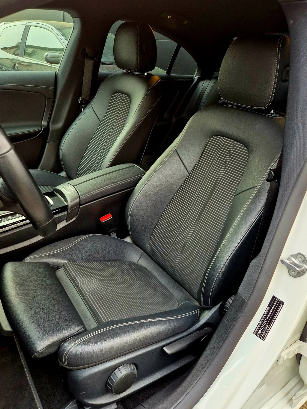 Mercedes-Benz CLA – foto 13