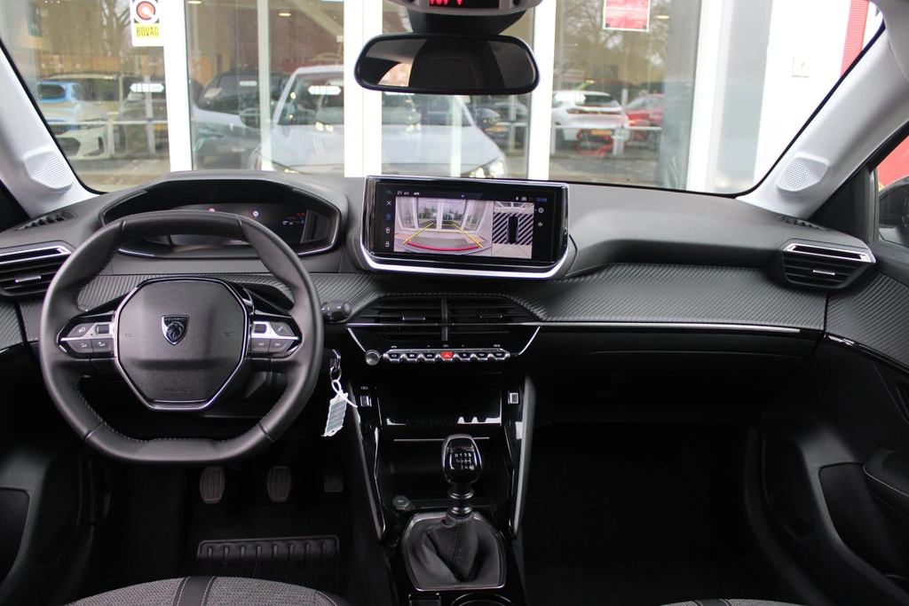 Peugeot 208 – foto 11