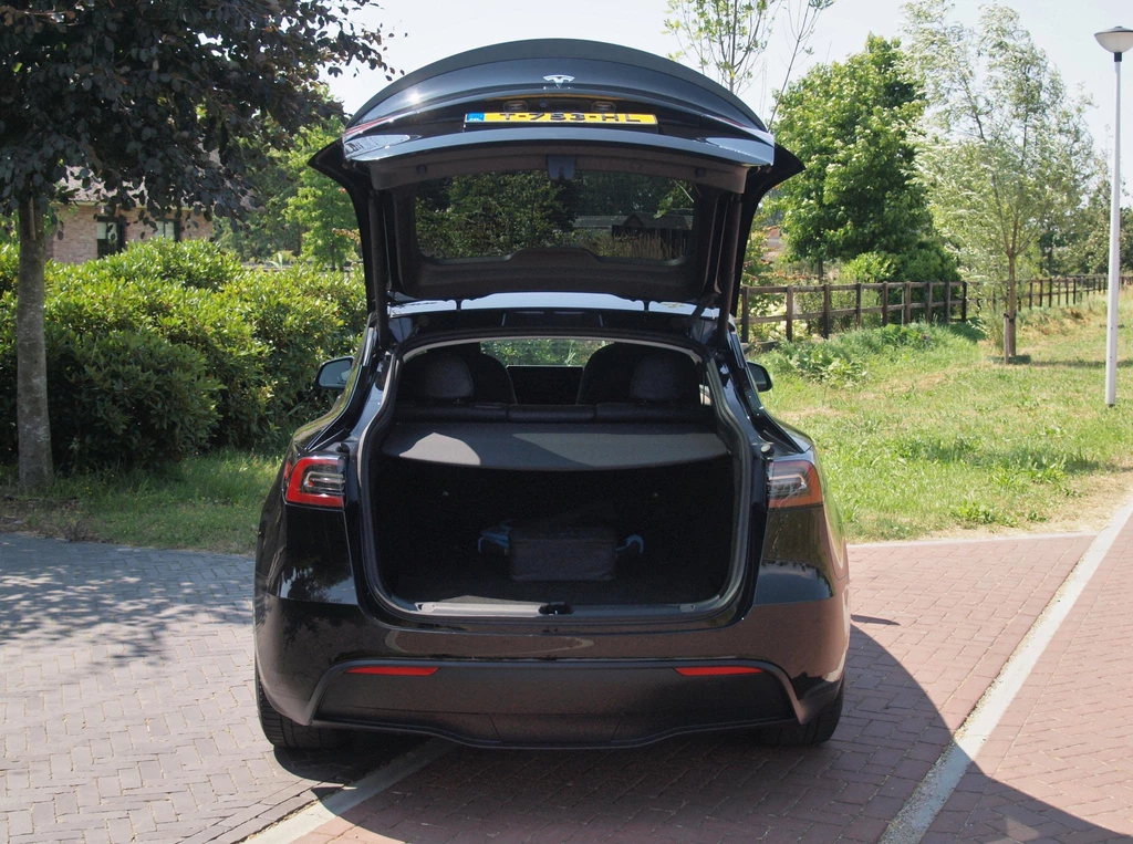 Tesla Model Y – foto 26