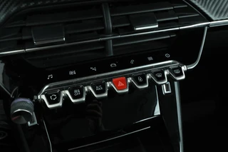 Peugeot 208 – thumbnail 24