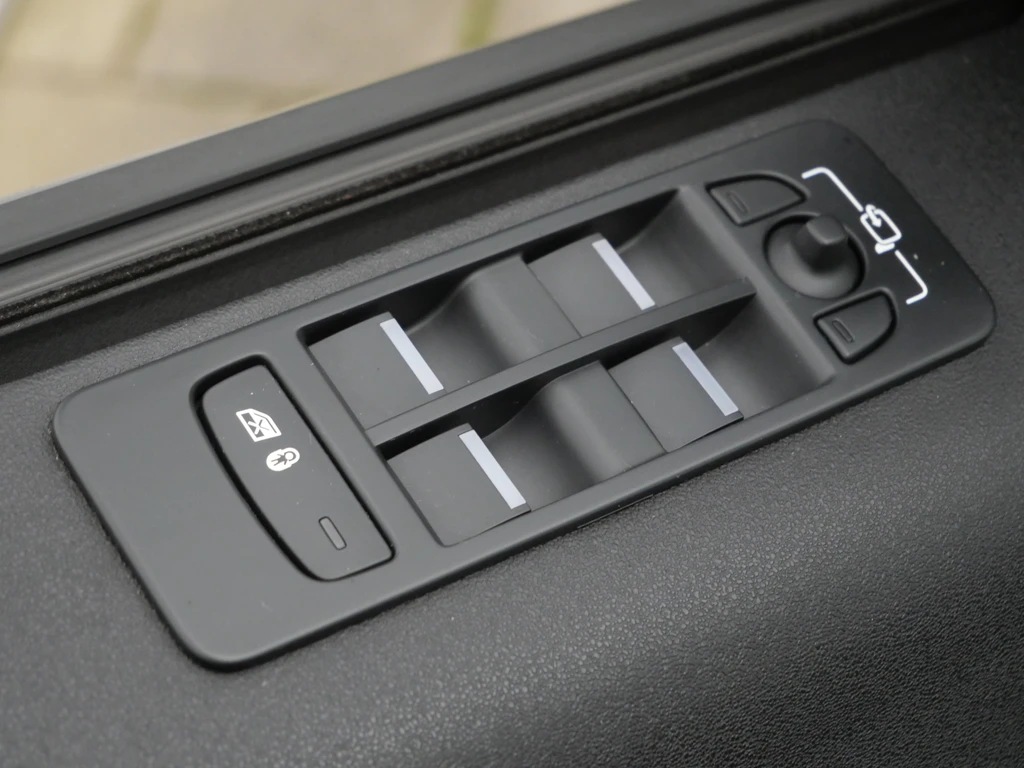 Land Rover Discovery Sport – foto 32
