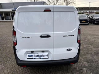 Ford Transit Courier – thumbnail 4
