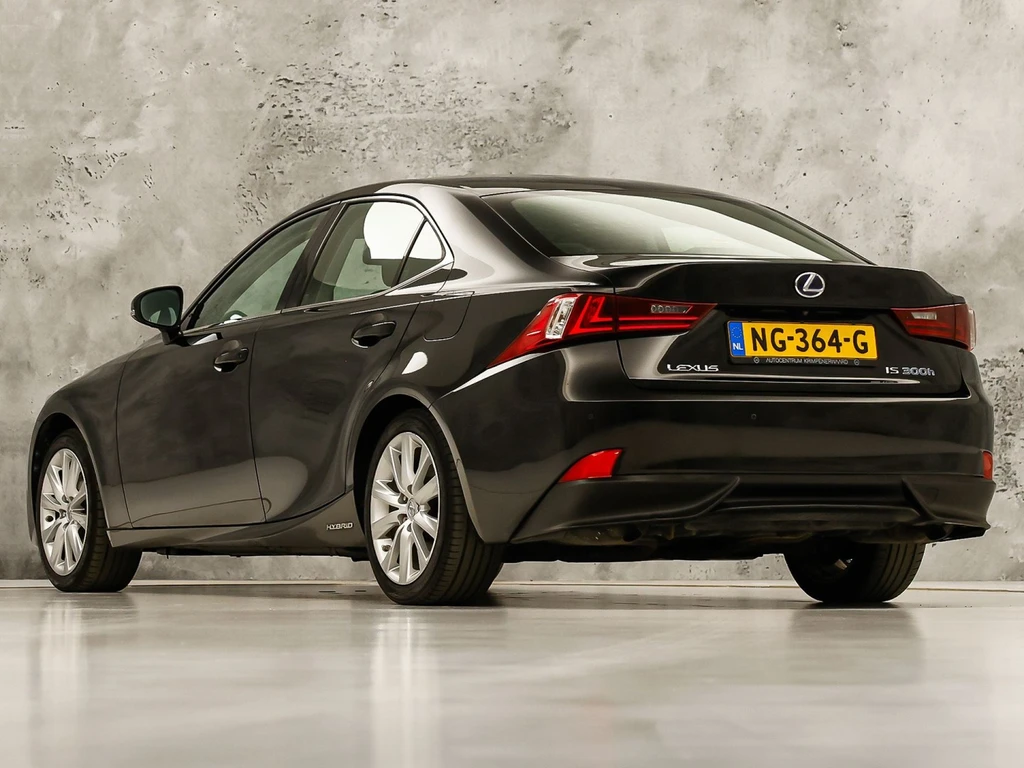 Lexus IS – foto 4