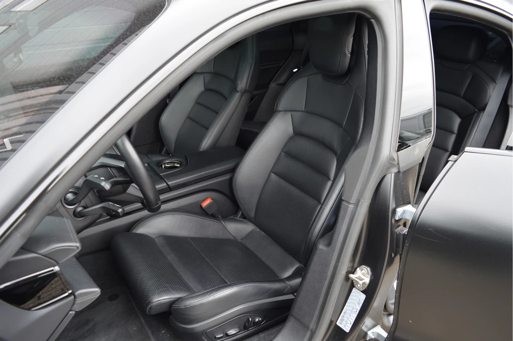 Porsche Taycan – foto 10