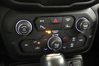 Jeep Renegade – thumbnail 25
