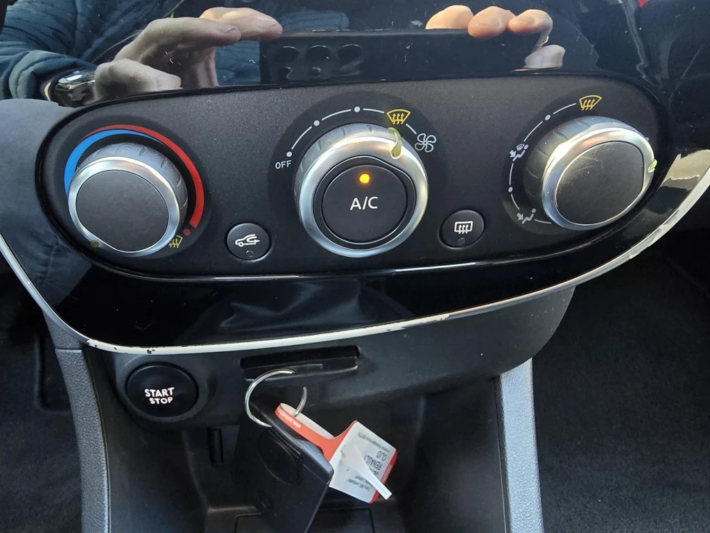 Renault Clio – foto 30