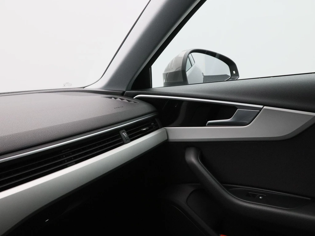 Audi A4 – foto 32
