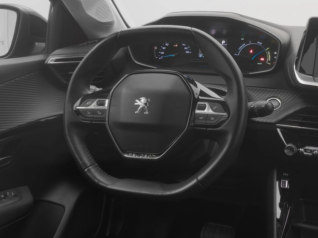 Peugeot e-208 – foto 25