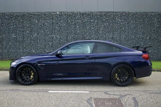 BMW M4 – thumbnail 3