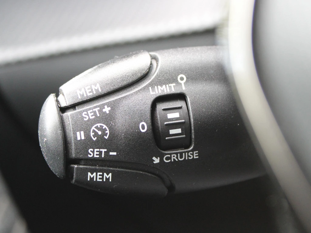 Peugeot 208 – foto 20