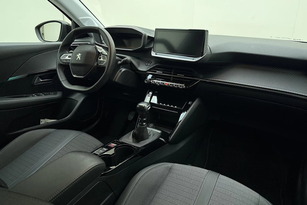 Peugeot 208 – foto 13