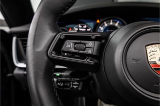 Porsche 911 – thumbnail 33