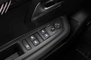 Peugeot 208 – thumbnail 16