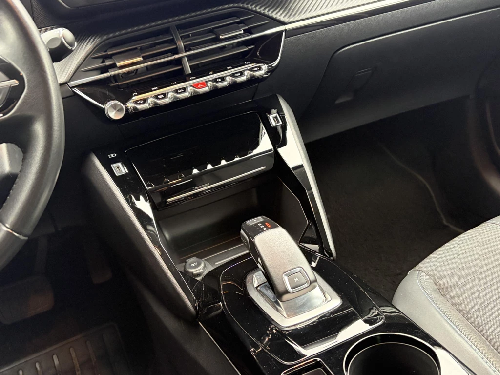 Peugeot 208 – foto 19