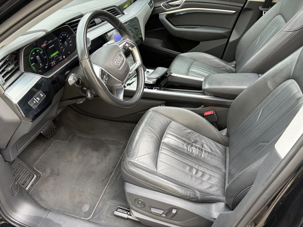 Audi e-tron – foto 12