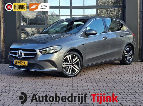 Mercedes-Benz B-Klasse 250 e Business Solution Luxury Limited PHEV | LED | Trekhaak | Stoelverwarming | Widescreen | Parkeerhulp | Camera | All-seasons |