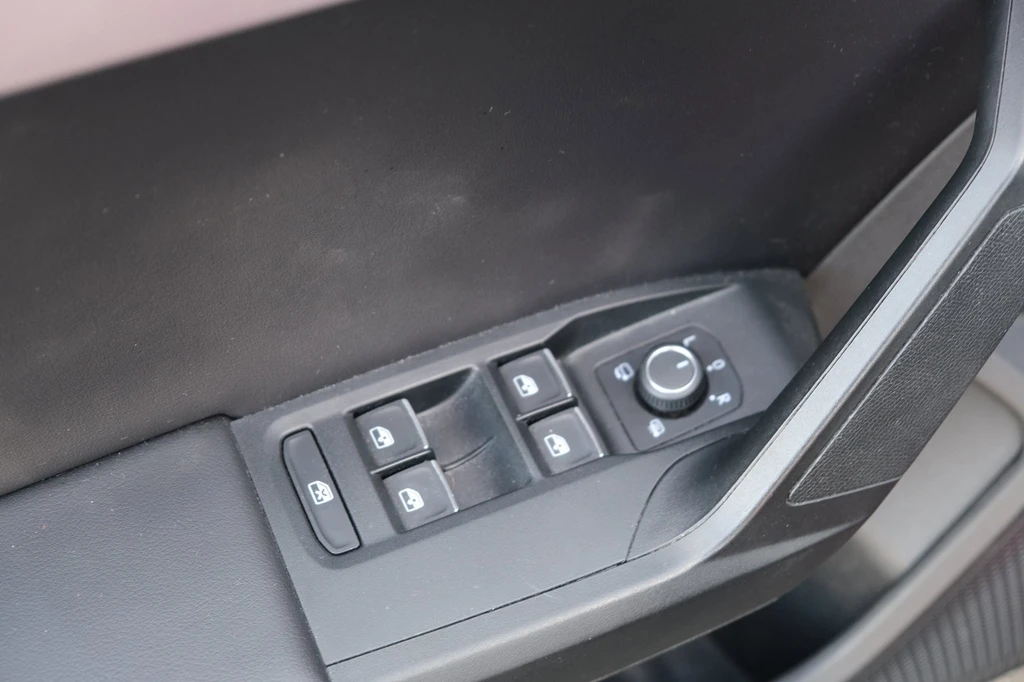 SEAT Leon – foto 28