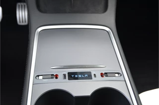 Tesla Model Y – thumbnail 8