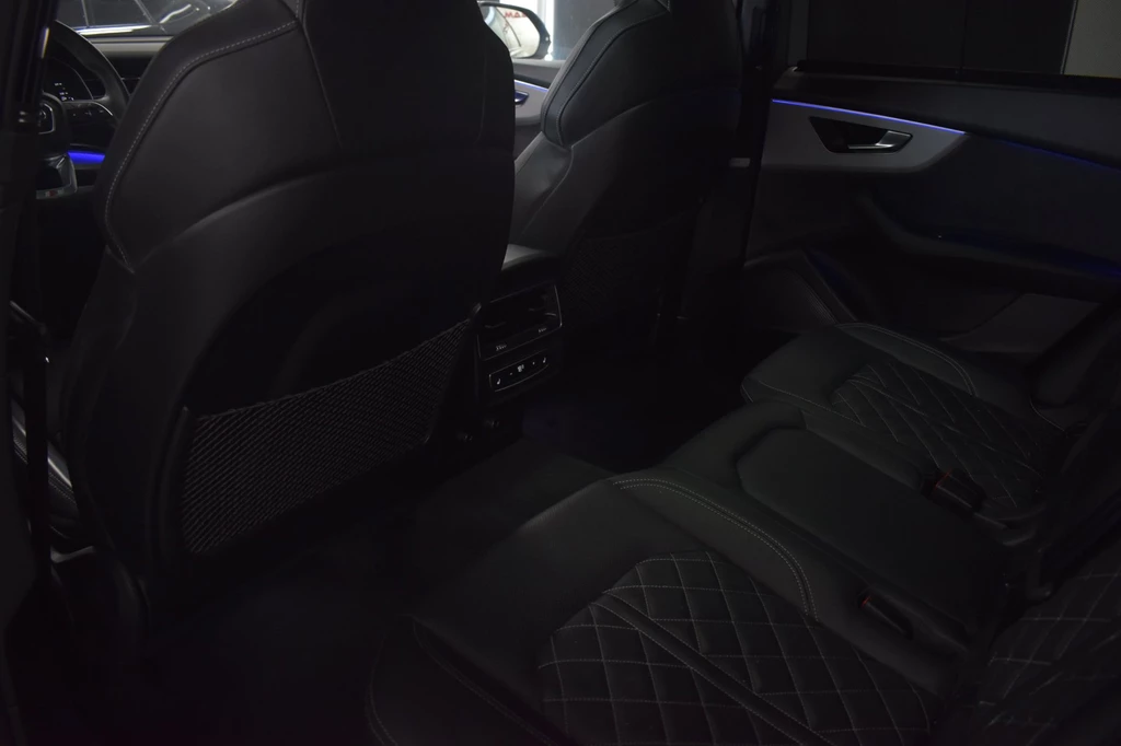 Audi Q8 – foto 18