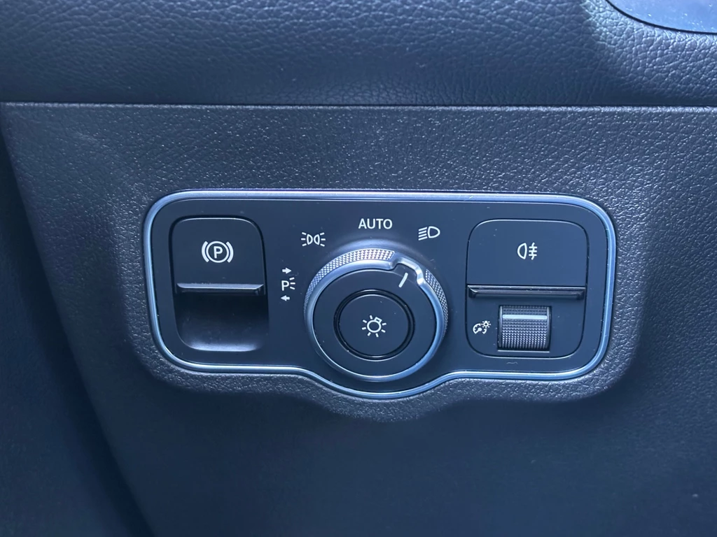 Mercedes-Benz GLB – foto 24