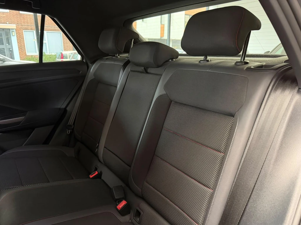 Volkswagen T-Roc – foto 10