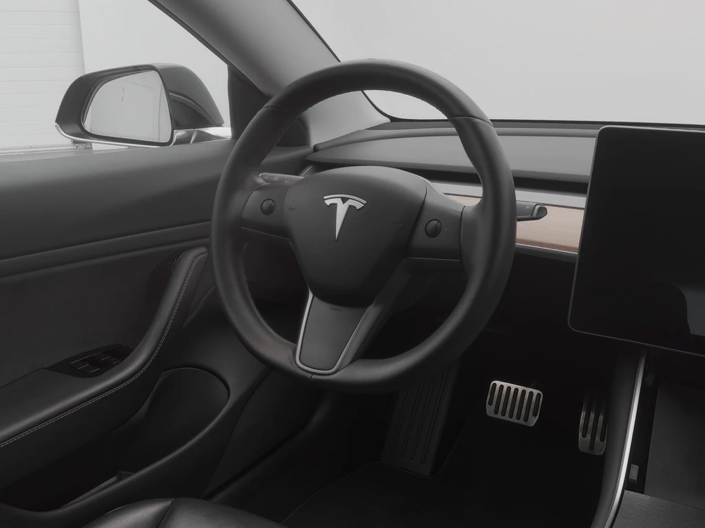 Tesla Model 3 – foto 24