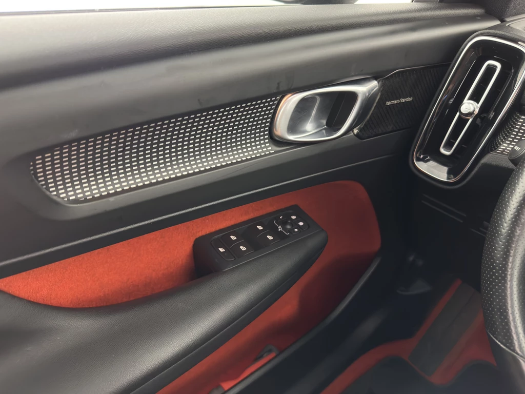 Volvo XC40 – foto 23