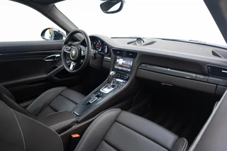 Porsche 911 – thumbnail 18