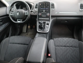 Renault Grand Scénic – thumbnail 9