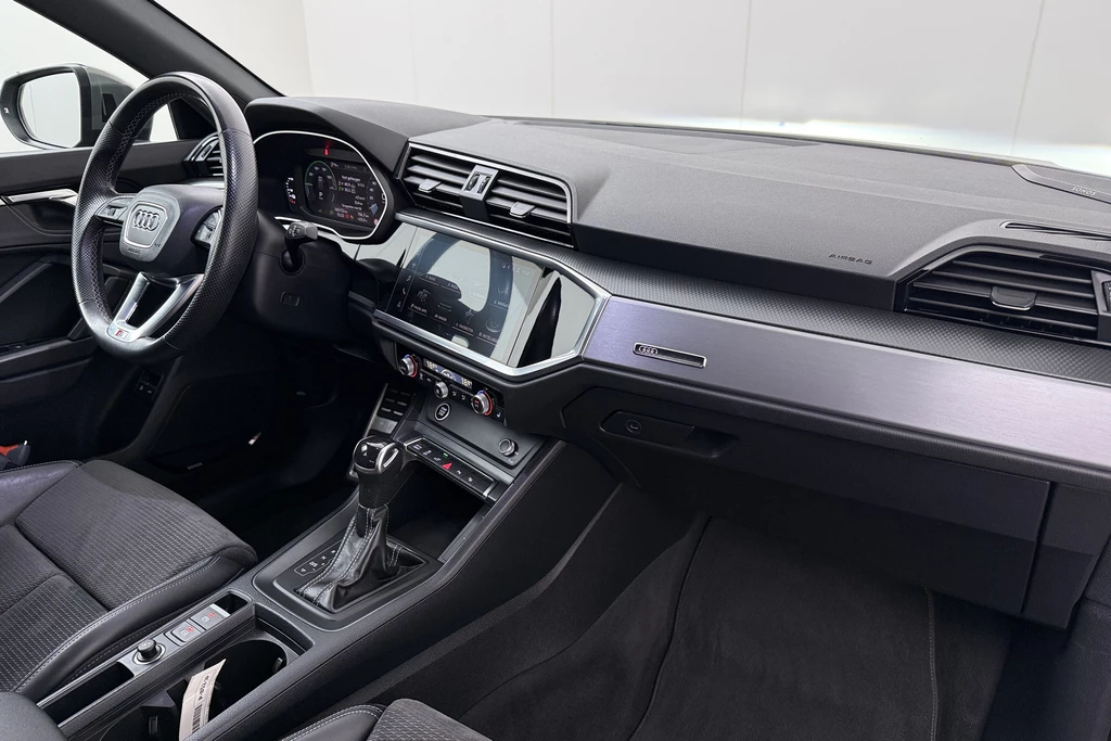 Audi Q3 – foto 17