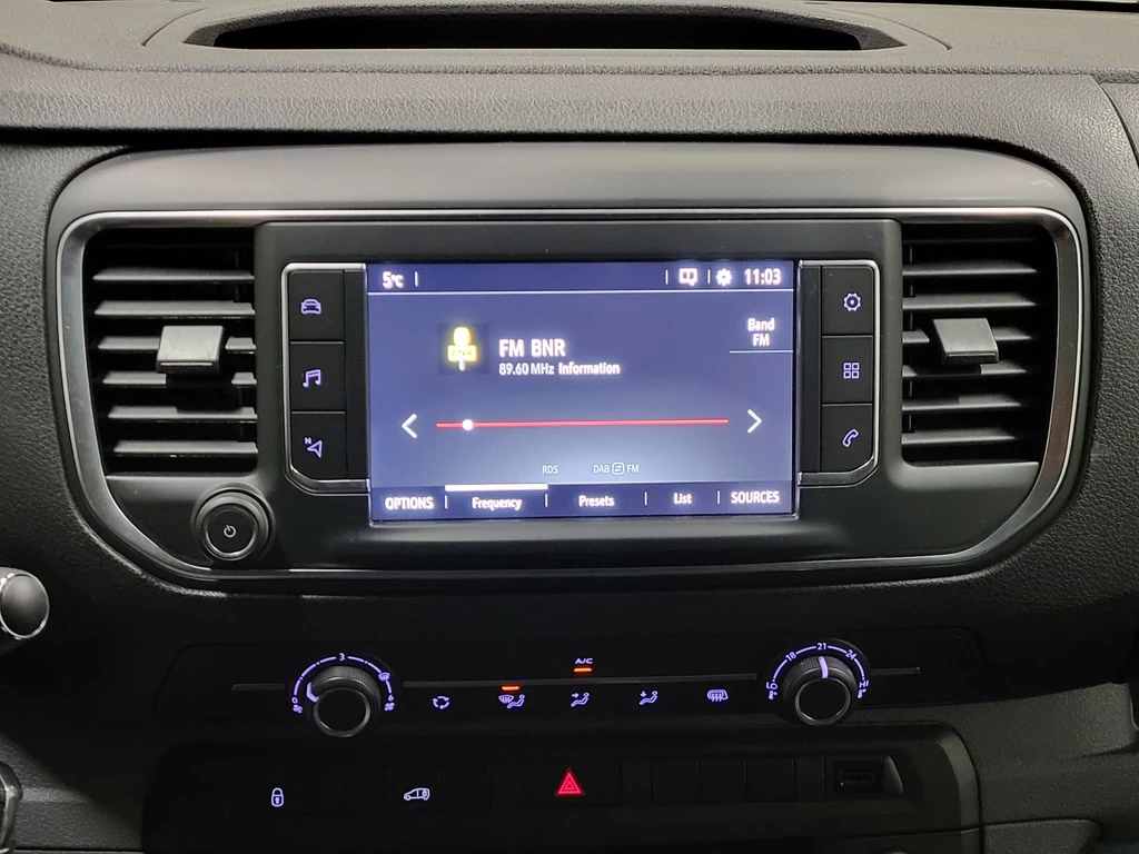 Opel Vivaro – foto 15