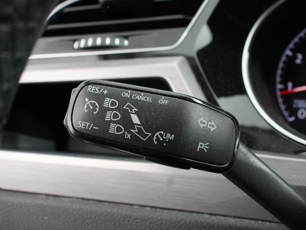 Volkswagen Touran – foto 16