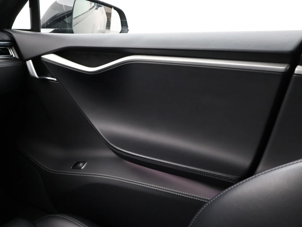 Tesla Model S – foto 100