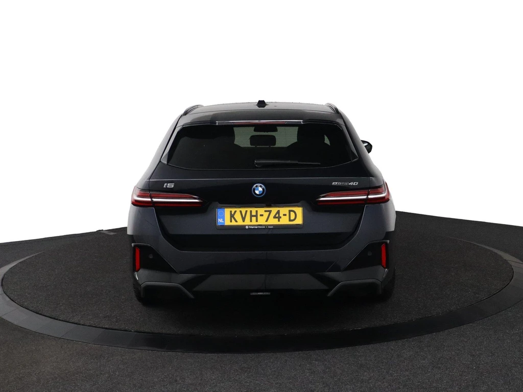BMW i5 – foto 4