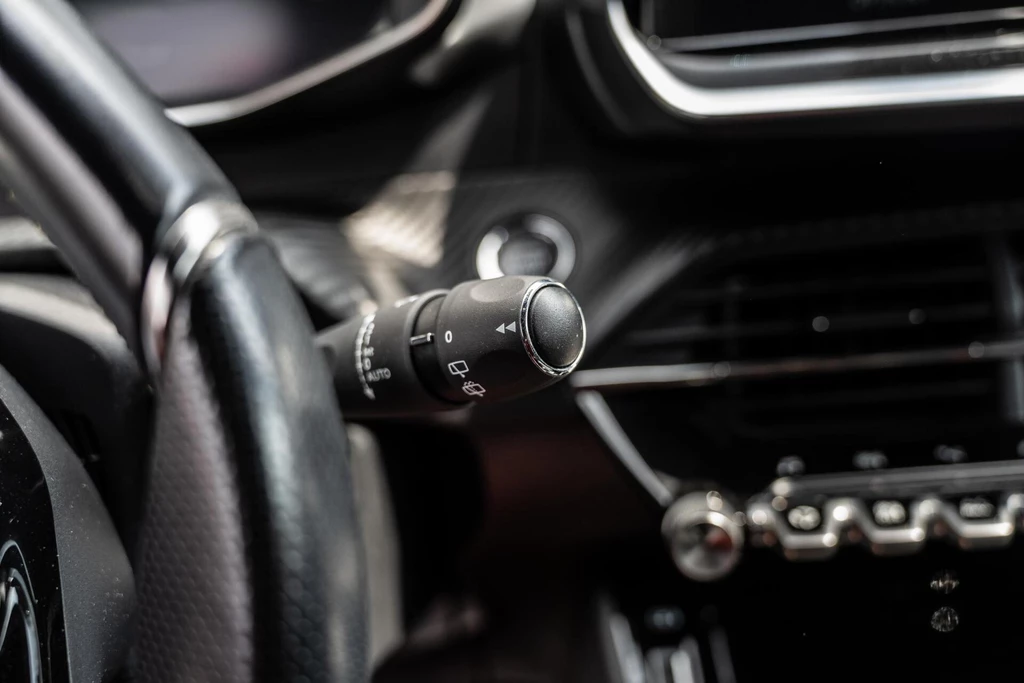 Peugeot 208 – foto 33