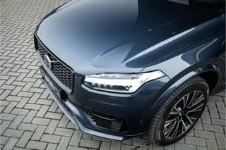 Volvo XC90 – thumbnail 2