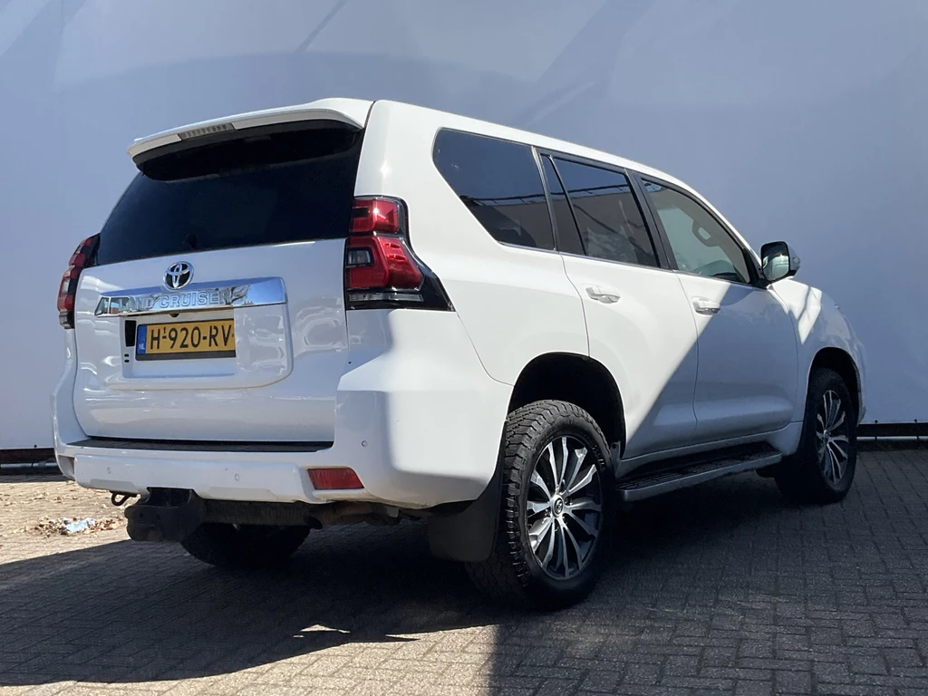 Toyota Land Cruiser – foto 11
