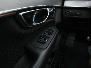 Volvo XC90 – thumbnail 24