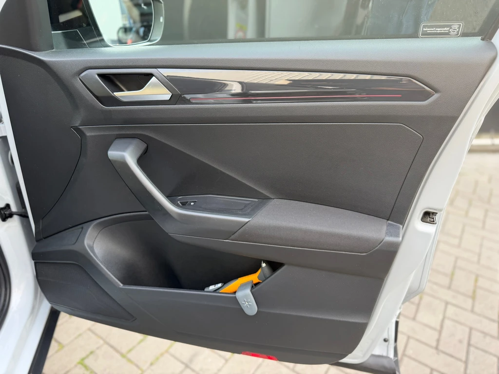 Volkswagen T-Roc – foto 22