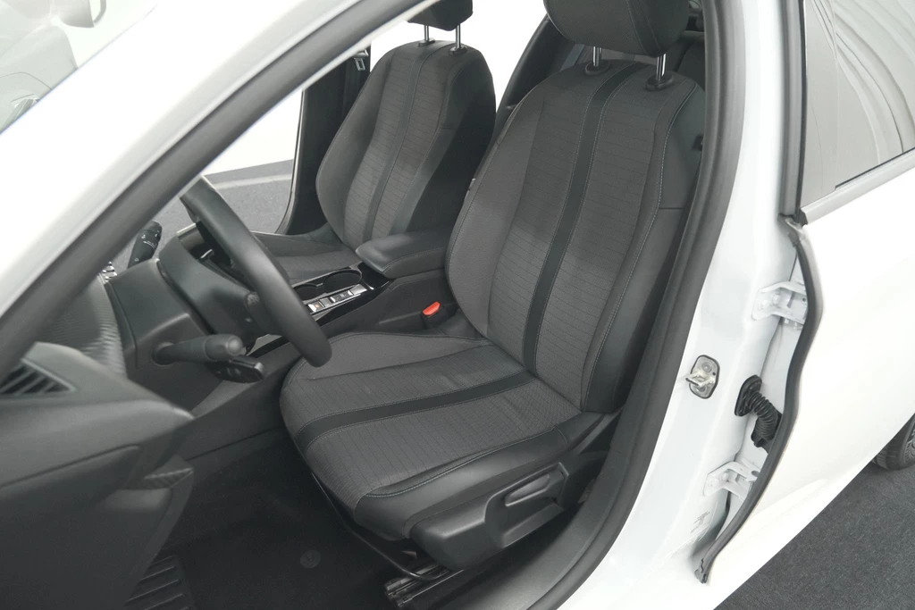 Peugeot 208 – foto 32