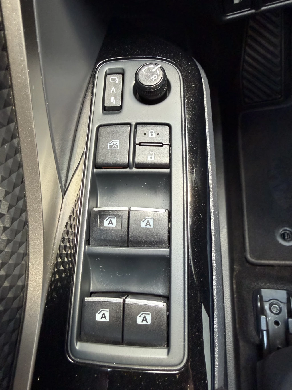Toyota C-HR – foto 29