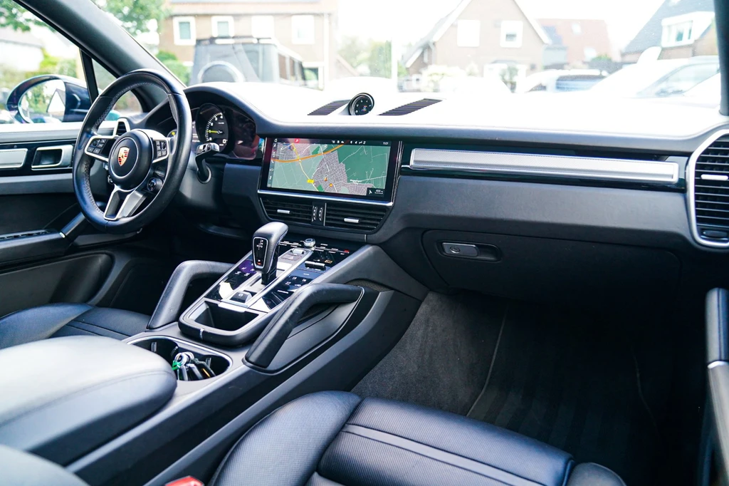 Porsche Cayenne – foto 25