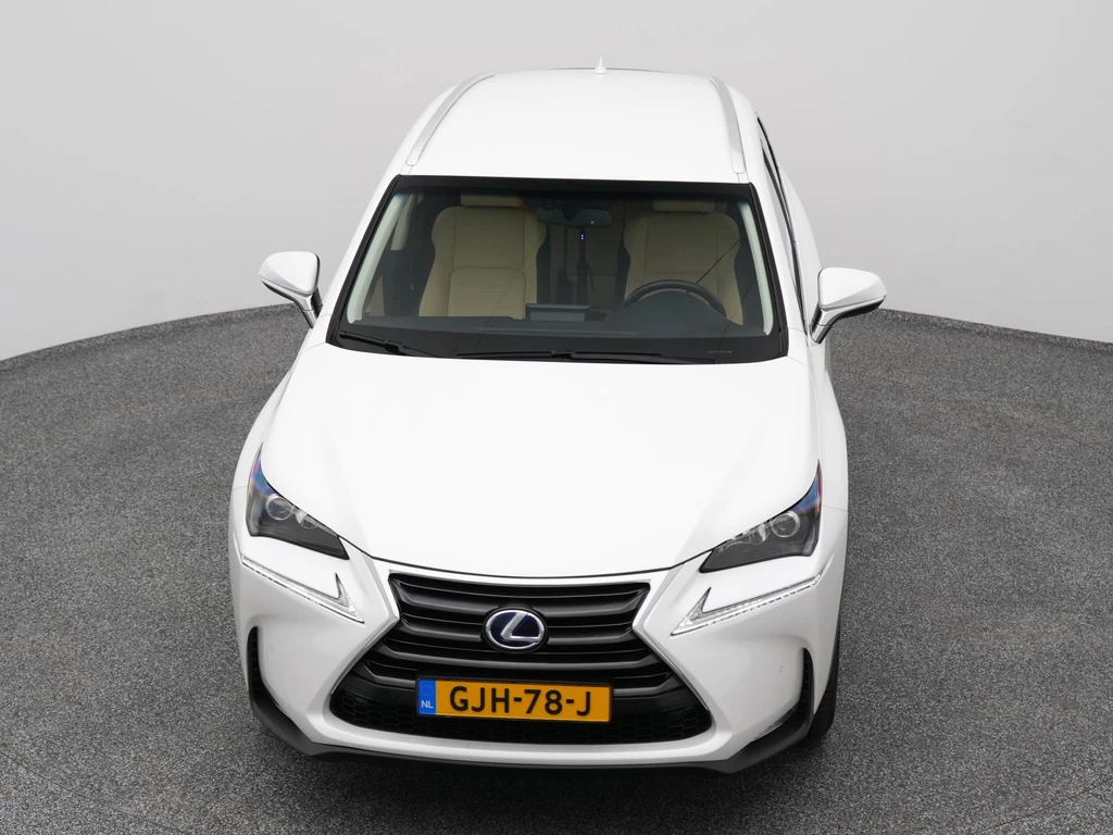 Lexus NX – foto 16