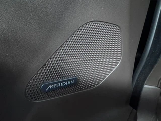 Jaguar F-PACE – thumbnail 27