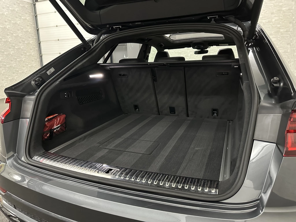 Audi Q8 – foto 21