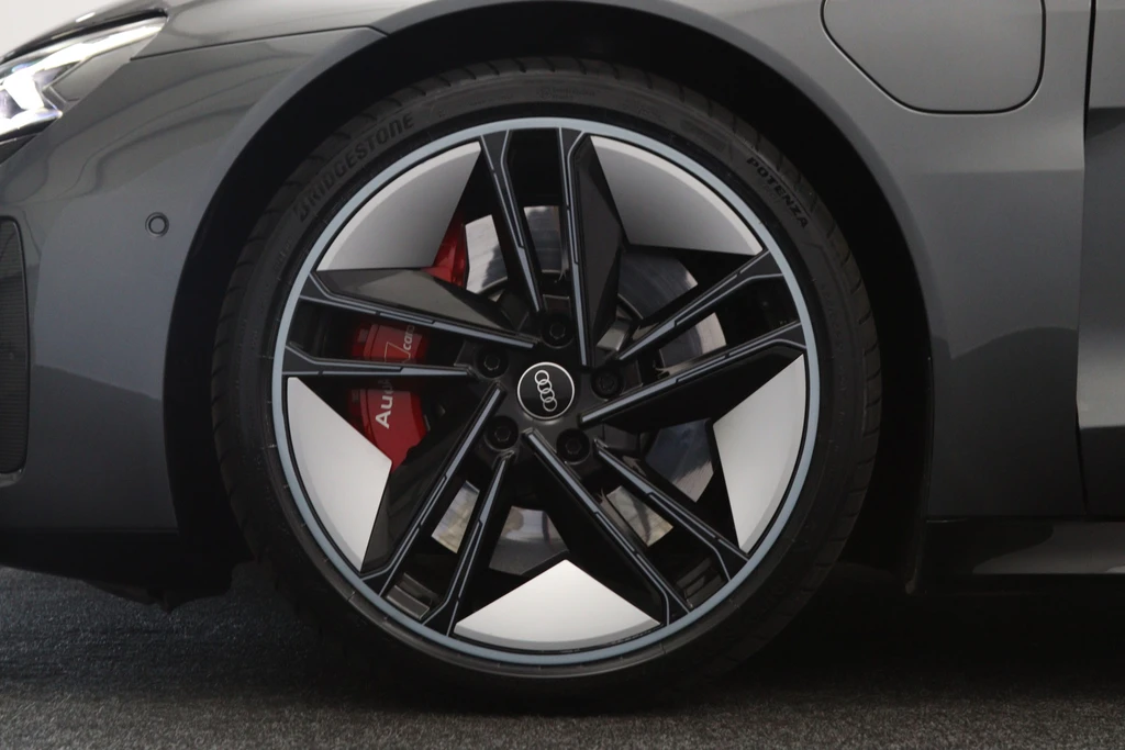 Audi e-tron GT – foto 19